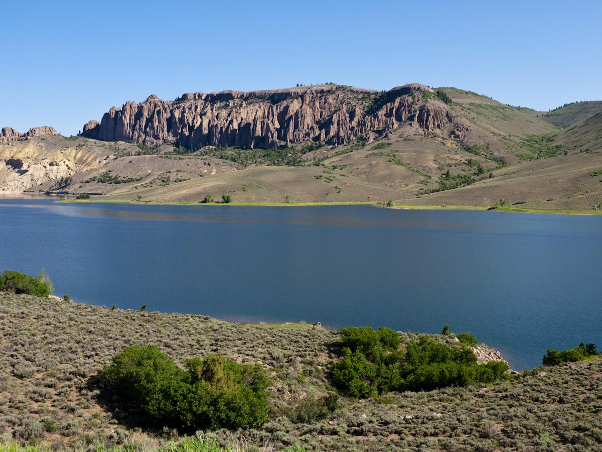 P1010440.jpg - Aptly named Blue Mesa Lake in Curecanti National Recreation Area is Colorado's largest body of water.
