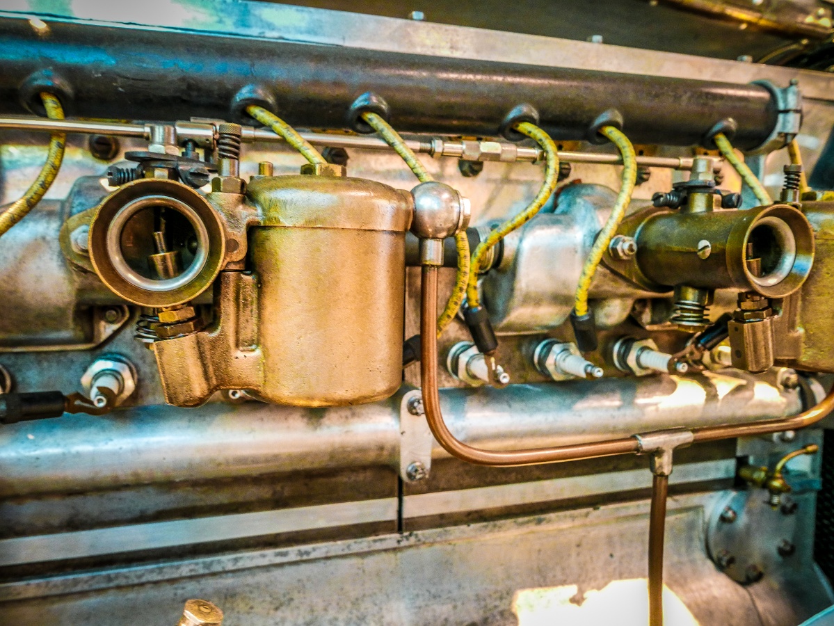 015.jpg - NO FLY SCREENS HERE.