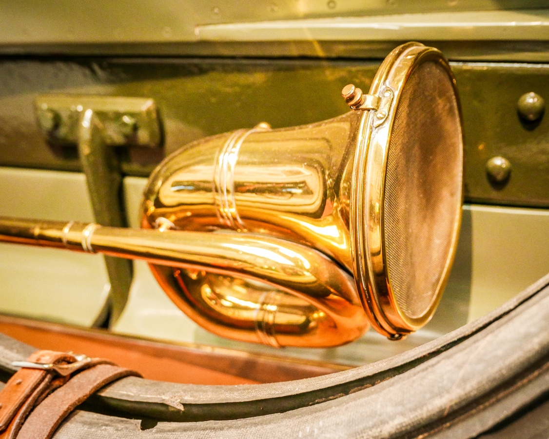 036.jpg - FRIGHTEN THE HORSES, SCATTER THE GOATS.