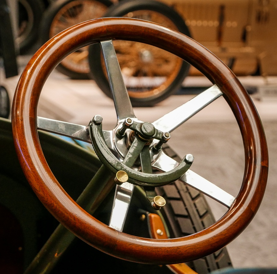 57.jpg - MAHOGANY MILLER.