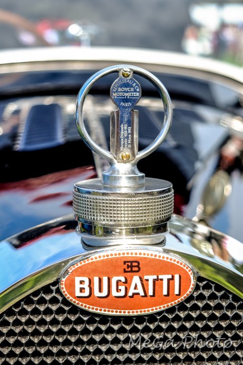 JMEGT0340.jpg - There were a number of Bugattis of course, including this one with the desirable Motometer radiator cap.
