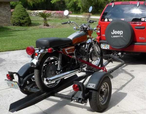 R5OnTrailer.jpg - As won at the Deland Bike Week auction. Doesn't look too bad, eh?