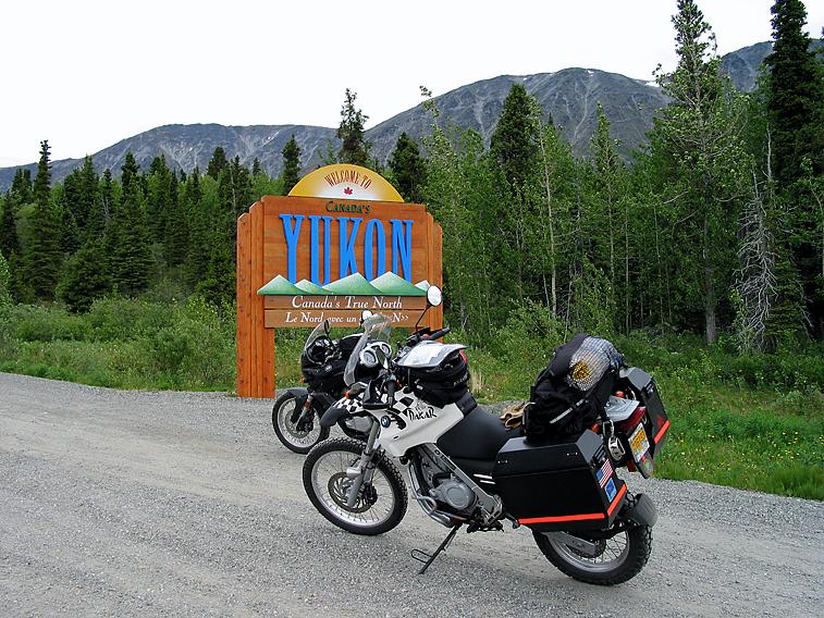YKbrdr.jpg - Yukon Territory