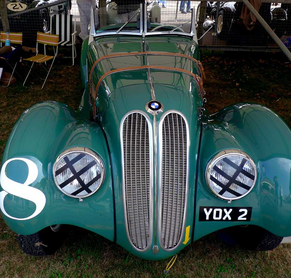 L1010897.JPG - This gorgeous BMW is believed to be the original prototype 328. Recipient of a complete restoration, it participated in the races.